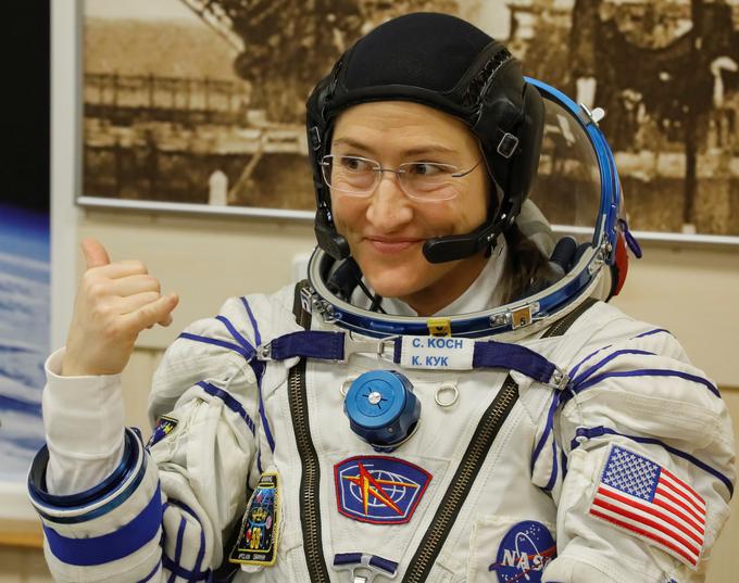 Za Kochovo, elektroinženirko, to ni prvi vesoljski sprehod. | Foto: Reuters