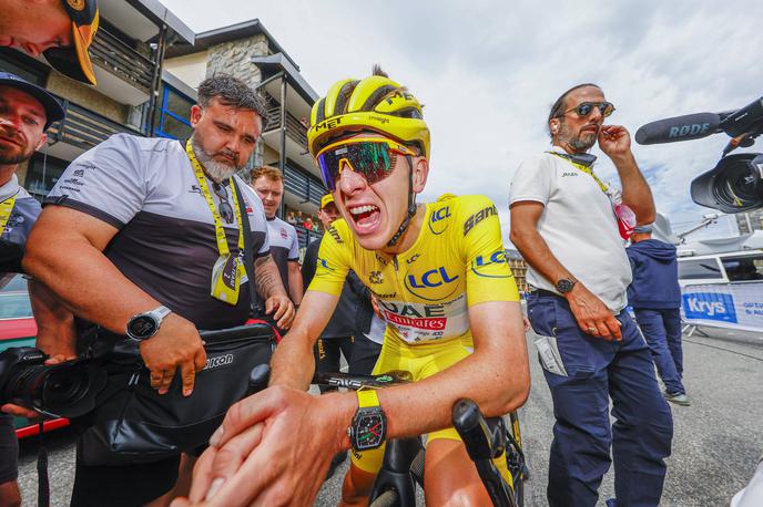 Tadej Pogačar |  Joseba Elguezabal (levo) je bil vse do leta 2025 ključna oseba v ekipi Tadeja Pogačarja. | Foto Guliverimage