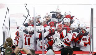 Devils na derbiju v Chicagu do nove zmage