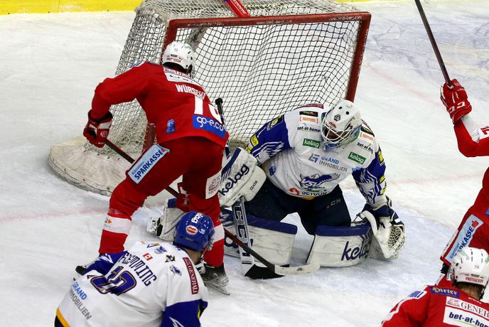 Celovčani so se znesli nad koroškim tekmecem, dve podaji Kuralta pri zmagi Fehervarja