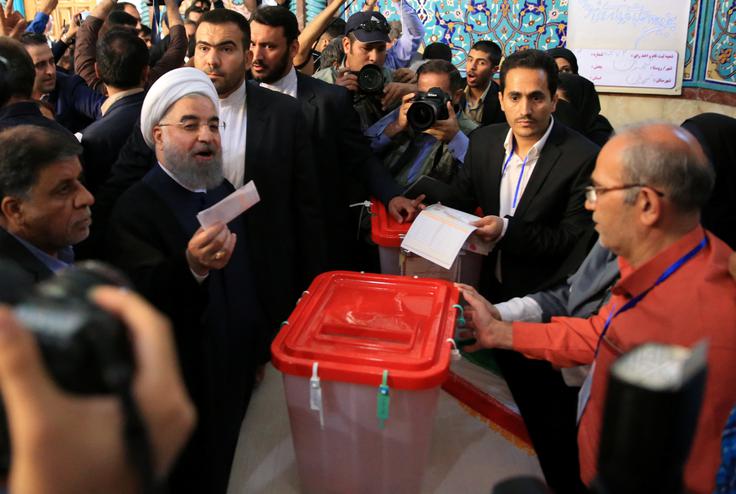 Izrednega vrha OIC se je med drugimi udeležil tudi iranski predsednik Hasan Rohan. | Foto: Reuters