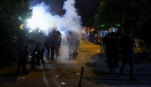Srbska policija nad protestnike s strupenim plinom