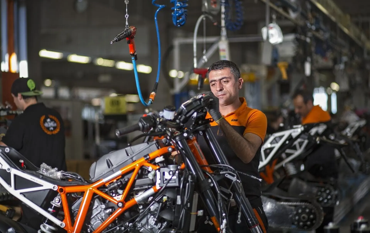 KTM Avstrija tovarna | V podjetju KTM, ki zaposluje okoli 3.600 ljudi, poteka proces prestrukturiranja. | Foto KTM