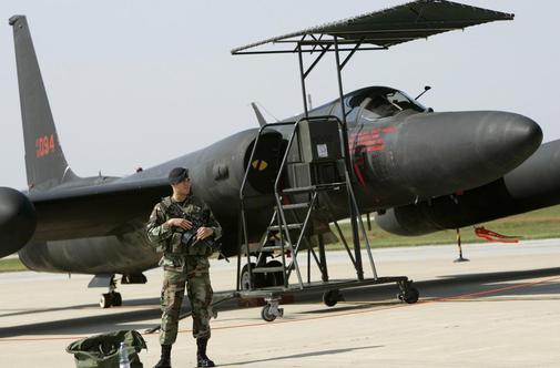 Američani nebo in zemljo nadzorujejo "z novim" 60 let starim letalom
