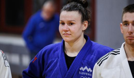 Metka Lobnik v Budimpešti za bronasto kolajno