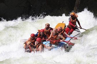 Rafting na Zambeziju: "rodeo" na razjarjenih brzicah