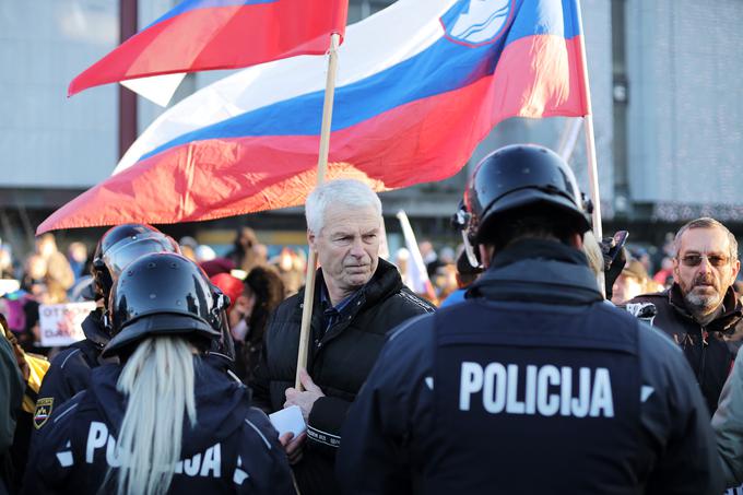 Protestniki v Ljubljani | Foto: STA ,
