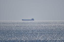 Iran pred začetkom pogajanj zajel dva tankerja: to je polje smrti za ZDA