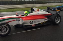 Mick Schumacher v italijanski dirkaški seriji F4 debitiral z veličastnima zmagama