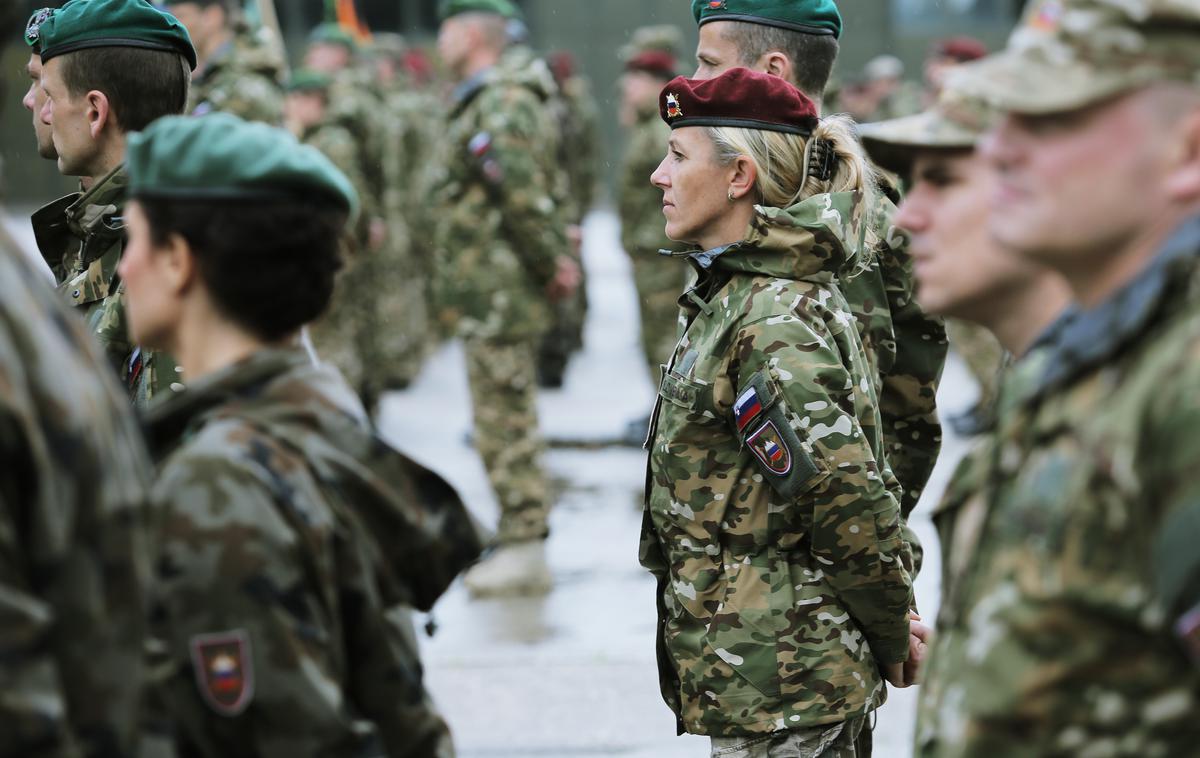 Slovenska vojska | Predstavniki sindikata ministrstva za obrambo se bodo s predstavniki obrambnega ministrstva (Mors) predvidoma sestali v ponedeljek. Na fotografiji pripadniki Slovenske vojske. | Foto STA