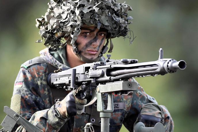 nemška vojska | Nemčija je vojaško obveznost odpravila leta 2011. Nemški obrambni minister Boris Pistorius je odločitev označil za napako. | Foto Reuters