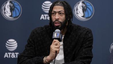 Paradoks v Dallasu. Anthony Davis pred vrnitvijo, a niso vsi zadovoljni.