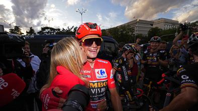 Sepp Kuss bo postal očka