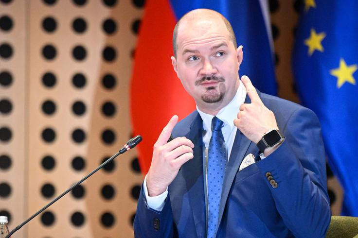 Dejstvo, da je Srednja tehniška in poklicna šola Trbovlje edina slovenska šola s predmetom o umetni inteligenci, ga žalosti. | Foto: STA