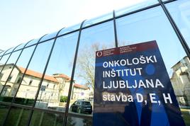 V Sloveniji vsak dan za rakom zboli več kot 50 ljudi, a preživetje se izboljšuje
