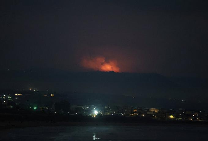 napad na Izrael, Hezbolah, Libanon, dim, ogenj | Foto: Reuters