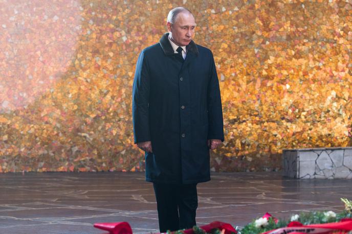 Vladimir Putin leta 2018 | Ameriško obveščevalno agencijo CIA naj bi skrbelo, da bi bil Putinov naslednik v Kremlju še hujši od Putina. | Foto Guliverimage