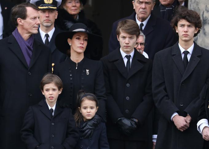 Danski princ Joachim, njegova druga žena Marie in njegovi otroci iz obeh zakonov: Henrik, Athena, Nikolai in Felix | Foto: Guliverimage/Picture Alliance