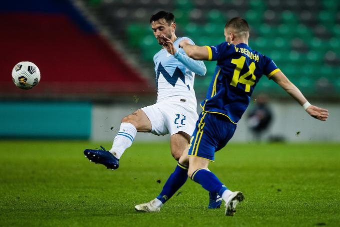 Amedej Vetrih v akciji na tekmi s Kosovom. | Foto: Grega Valančič/Sportida