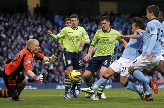 Manchester City novi vodilni v Angliji, Lyon pa v Franciji