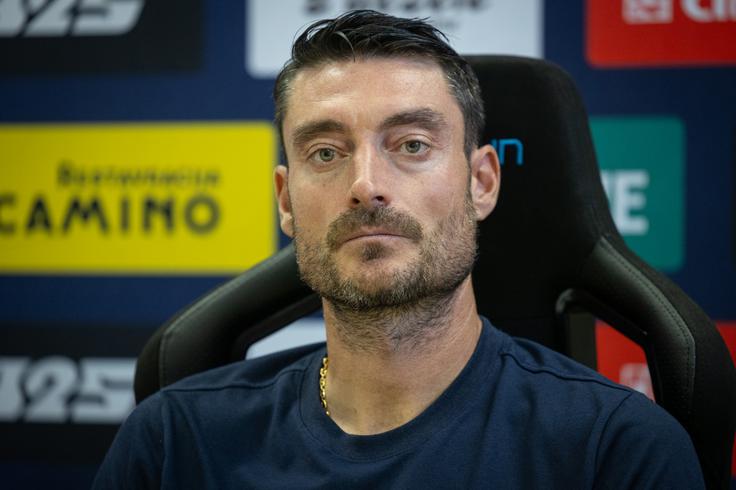 Albert Riera je popihal na dušo svojim varovancem. | Foto: Bor Slana/STA