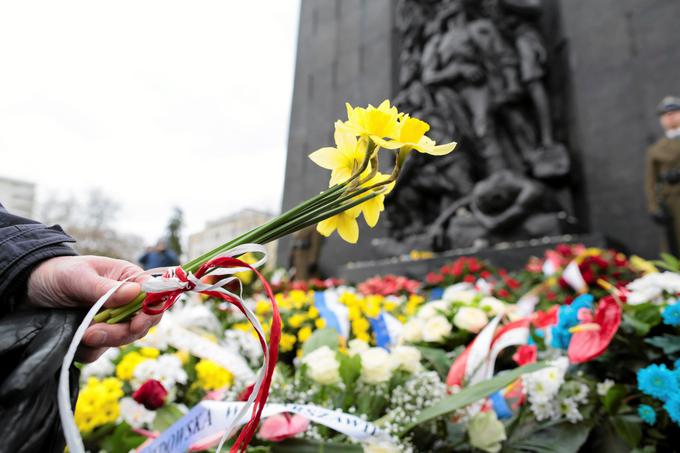 Prebivalci Varšave se spominjajo padlih tudi z umetnostjo in dogodki. | Foto: Reuters