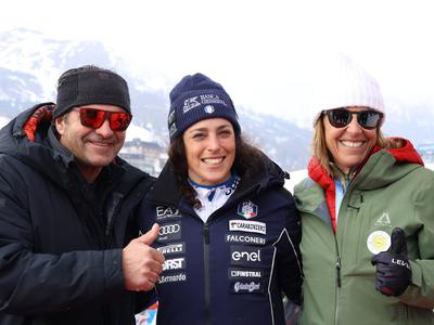 Olimpijski ogenj naj bi prižgala Deborah Compagnoni in Alberto Tomba