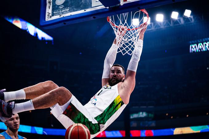 Jonas Valančiunas je v prvem polčasu dosegel deset točk. | Foto: FIBA