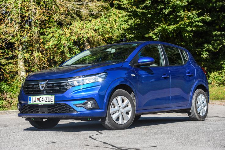 Le 626 prodanih vozil je ločilo peugeota 208, dacio sandero in renault clia.  | Foto: Gašper Pirman