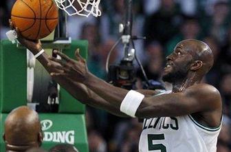 Garnett štirinajstič med zvezdami