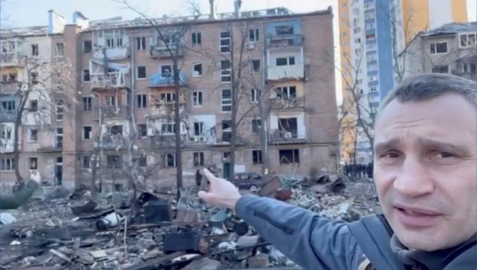 Vitalij Kličko, župan Kijeva, je grozodejstva v Buči označil za genocid.  | Foto: Reuters