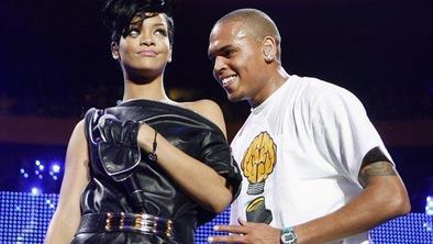 Chris Brown ne želi, da ga Rihanna omenja