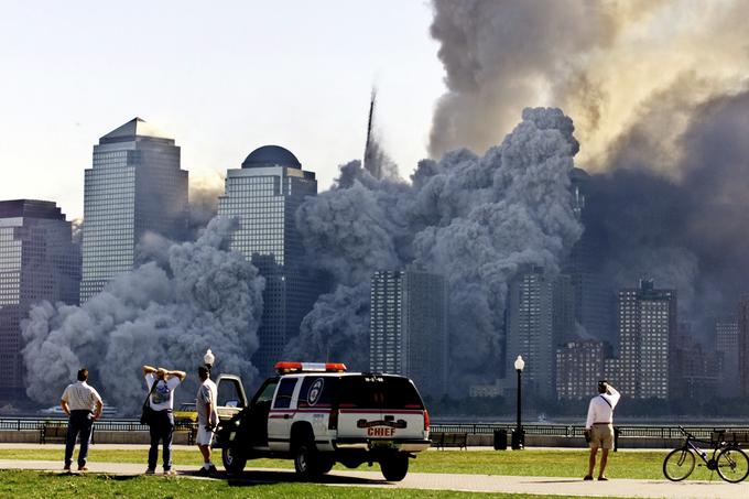 Med mrtvimi je bilo tudi 19 teroristov, ki so z ugrabljenimi letali napadli Svetovni trgovinski center (WTC) v New Yorku.  | Foto: Reuters