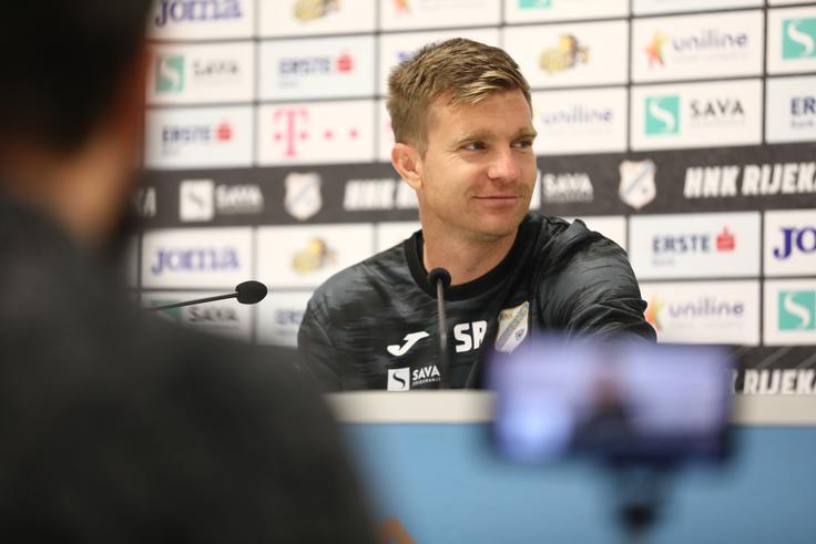 Slovenski trener Simon Rožman, ki vodi hrvaško Rijeko, se bo v 3. krogu kvalifikacij doma pomeril z boljšim iz dvoboja Aris Solun - Kolos Kovalivka. | Foto: Hina/STA