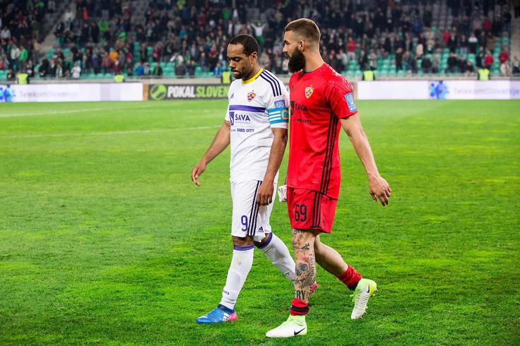 Matko Obradović Matko Obradović in Marcos Tavares sta si nekdaj delila slačilnico v Ljudskem vrtu, v nedeljo pa bosta velika tekmeca na derbiju kroga. | Foto: Vid Ponikvar