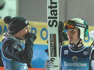 Sami sebi pljuvajo v skledo: po škandalu še debakl