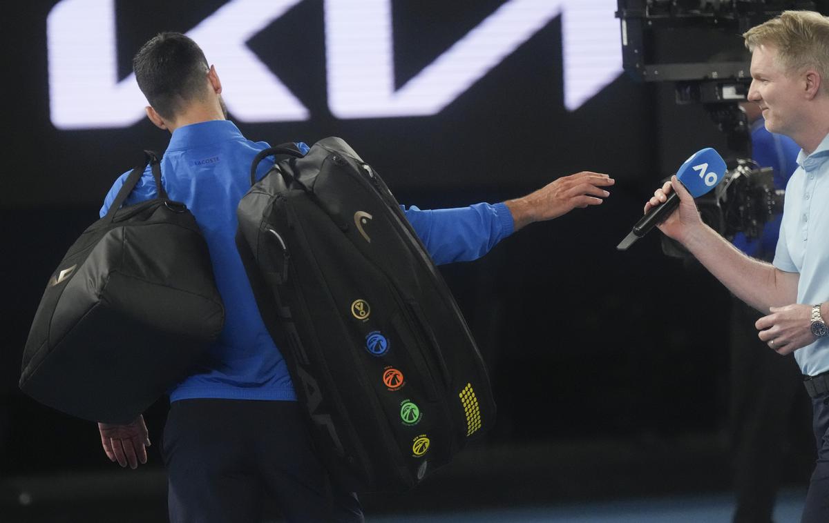 Novak Đoković | Novak Đoković je po nenavadnih in po njegovem mnenju žaljivih besedah avstralskega novinarja zavrnil izjavo na igrišču. | Foto Guliverimage