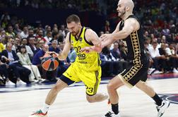 V živo: Fenerbahče po preobratu vse bliže lovoriki