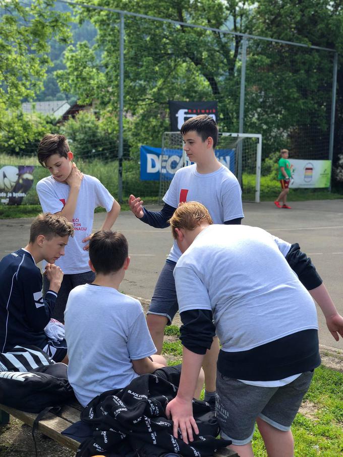 Z nogometom proti diskriminaciji | Foto: Javni zavod Mladi zmaji