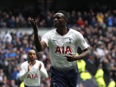 Prvi kenijski nogometaš v premier ligi končal kariero