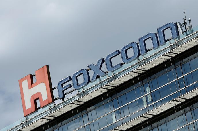 Foxconn | Tajvanski Foxconn bo v naslednjem letu preselil del svoje proizvodnje Applovih pametnih telefonov iPhone v Indijo. | Foto Reuters