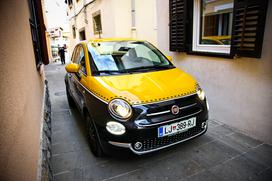 Fiat 500 1.2 8V lounge - šik mestni malček s posluhom za visoko modo