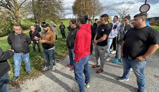 V Črnomlju so se zbrali Romi #foto