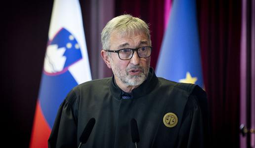 Višja sodnica iz zadeve švicarski frank suspendirana