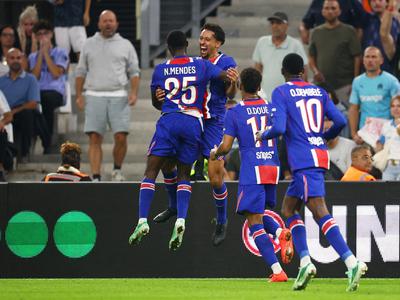 PSG strl Marseille za drugo zmago, Kuzmić obsedel ob porazu Lorienta