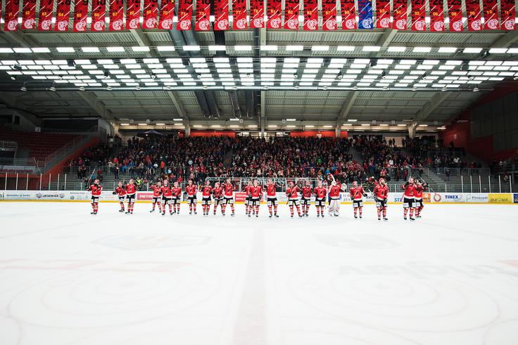 Prvih šest ekip si bo po rednem delu že zagotovilo četrtfinale, ostalih 12 se bo v dveh kvalifikacijskih skupinah podalo v lov na preostali dve vstopnici. | Foto: Peter Podobnik/Sportida