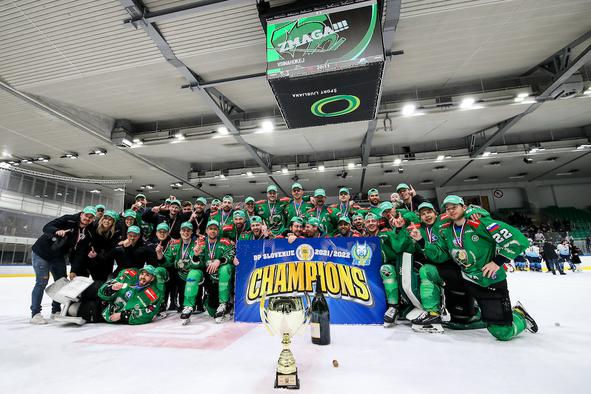 Olimpija do roba napolnila mrežo Triglava in si zagotovila naslov prvaka!