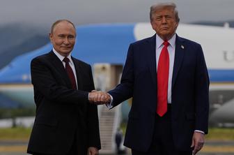 Trump naj bi Putinu predal zasedena ozemlja v Ukrajini