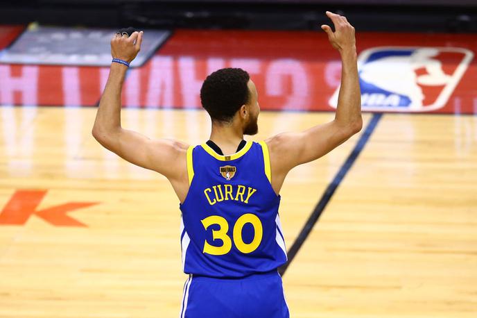 Steph Curry | Se bodo košarkarji Toronta pred domačimi gledalci veselili premiernega naslova v ligi NBA? | Foto Gulliver/Getty Images