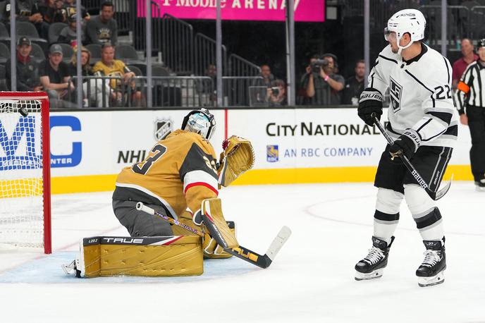 Kevin Fiala Los Angeles Kings | Novinec v dresu Kraljev Kevin Fiala je ob pripravljalnem debiju v dresu kalifornijskega moštva k zmagi prispeval gol in podajo za zmago. | Foto Reuters